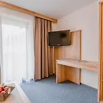 Haus Crystal *