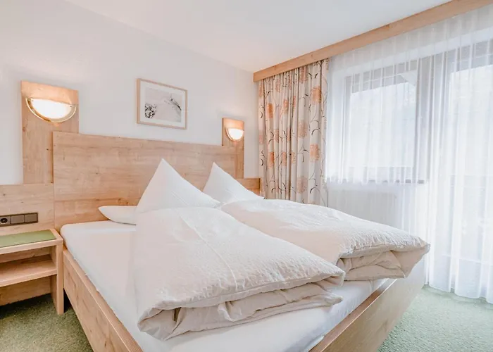 Апартаменти Haus Crystal Зельден