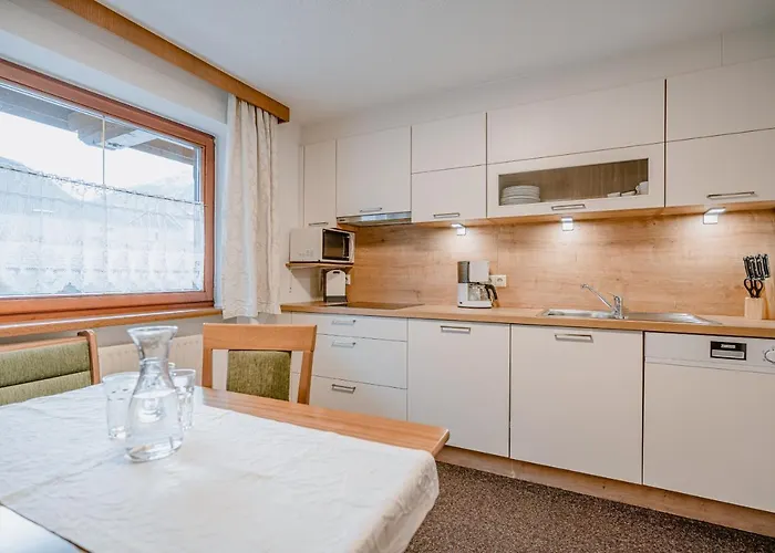 Haus Crystal Apartment