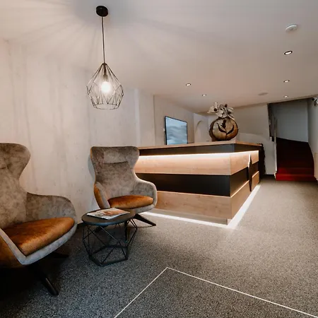 Haus Crystal Apartment Sölden
