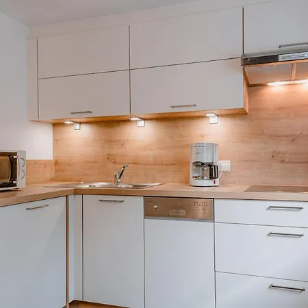 Haus Crystal